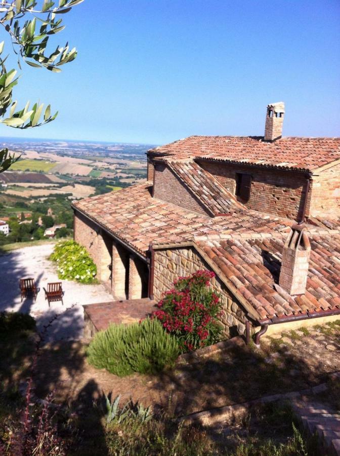 L'Infinito Mombaroccio Exterior foto